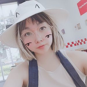 Meet your Posher, Jules